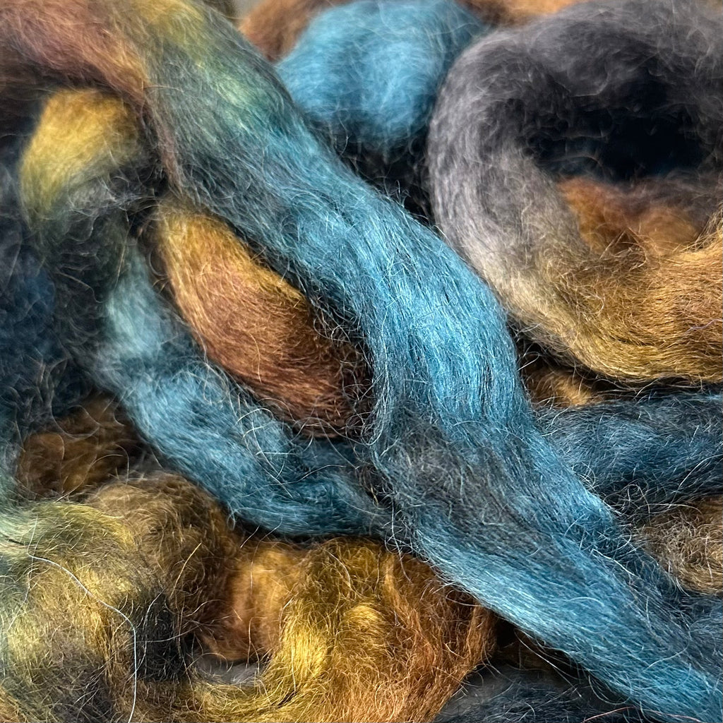 Wensleydale longwool top spinning fiber Driftwood