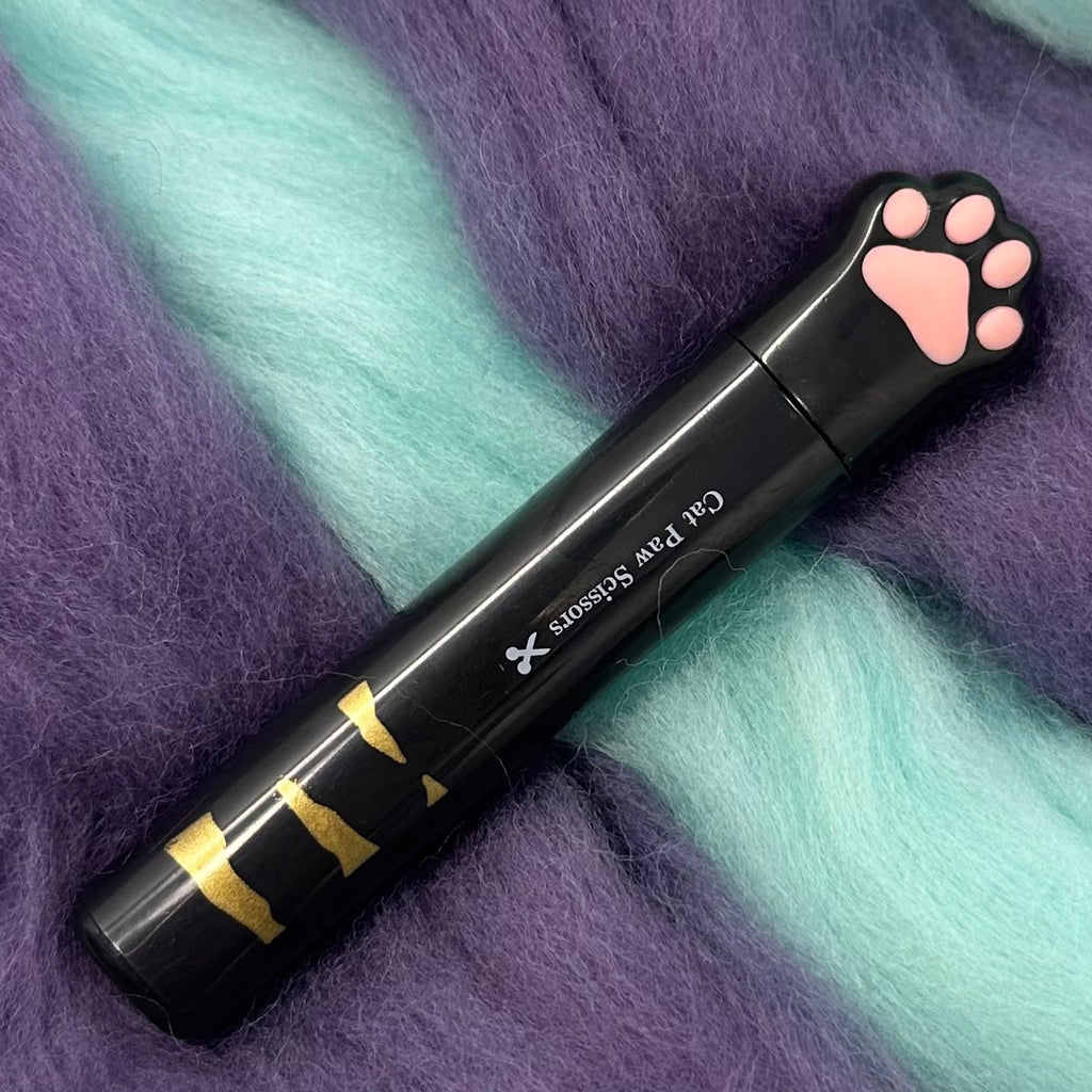 Lucky Cat Paw Scissors Deep Dyed Yarns