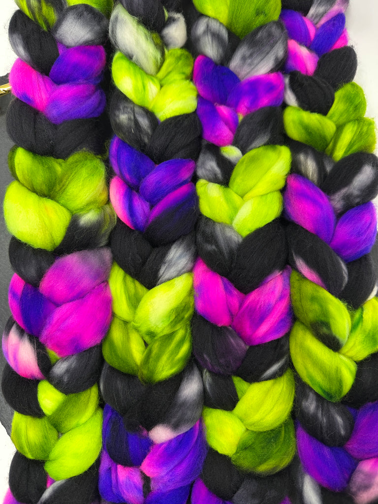 Superwash Merino Combed Top 23 micron Oogie Boogie