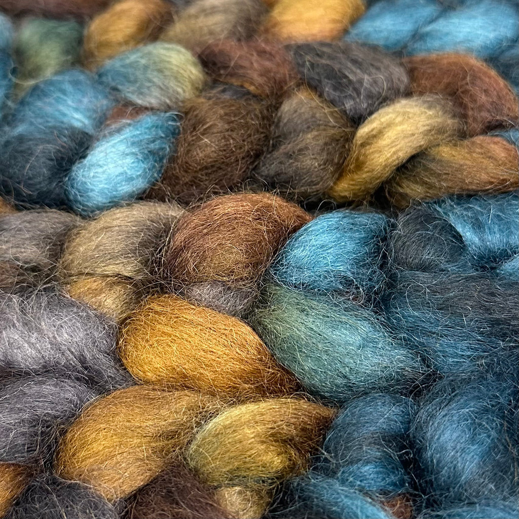 Wensleydale longwool top spinning fiber Driftwood