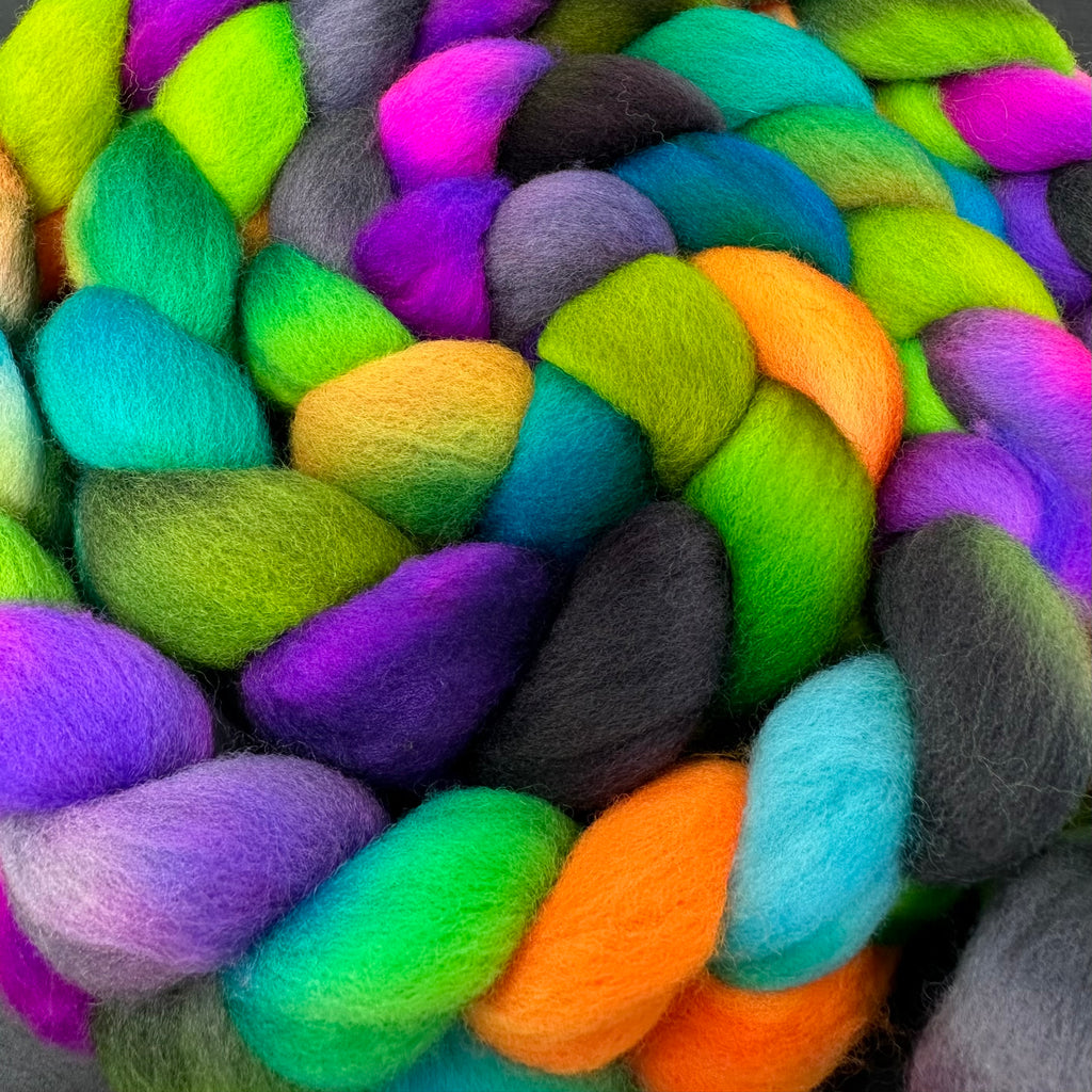 Cormo wool top spinning fiber Betelgeuse