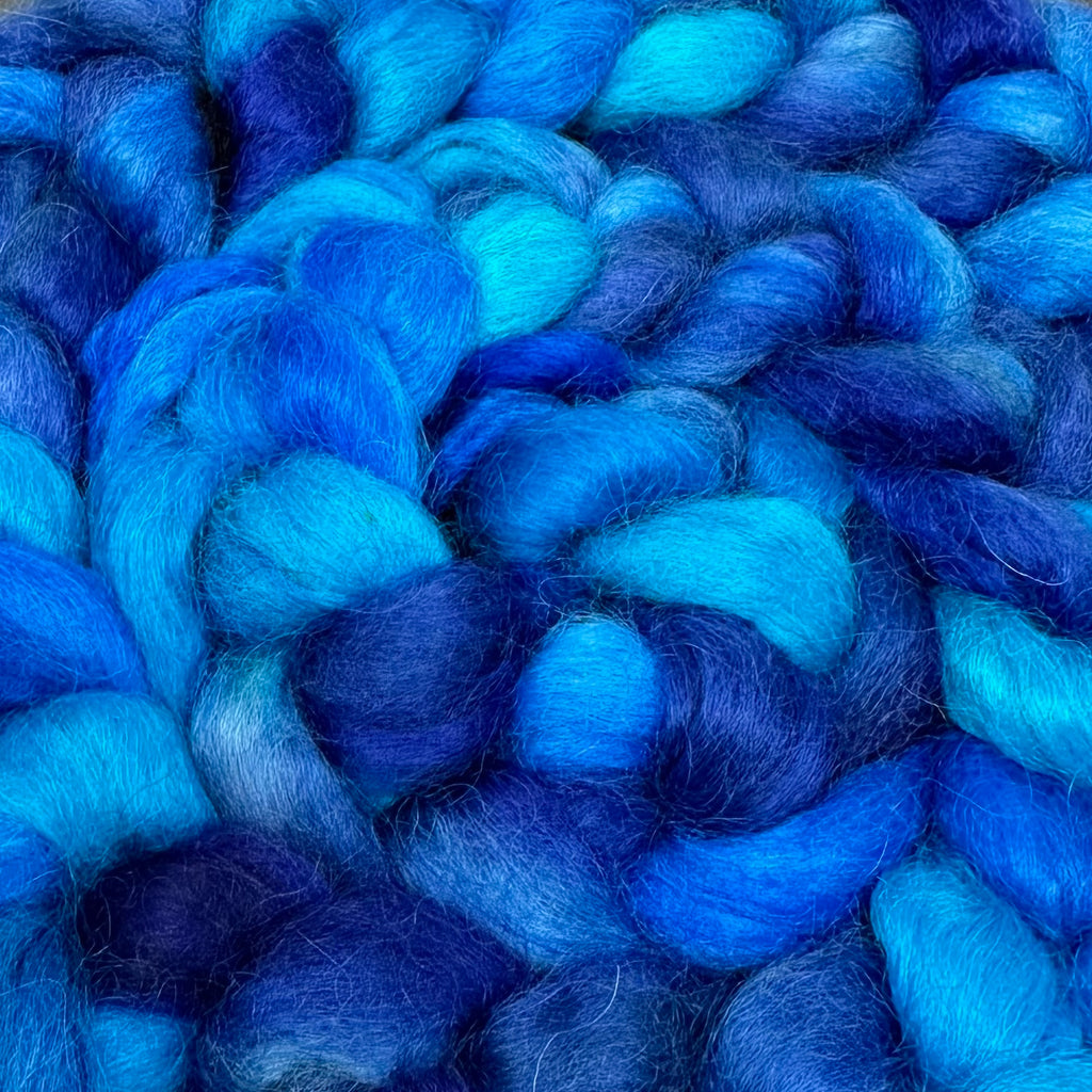 Wensleydale longwool top spinning fiber Big Blue