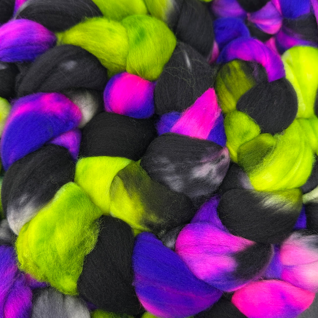 Superwash Merino Combed Top 23 micron Oogie Boogie