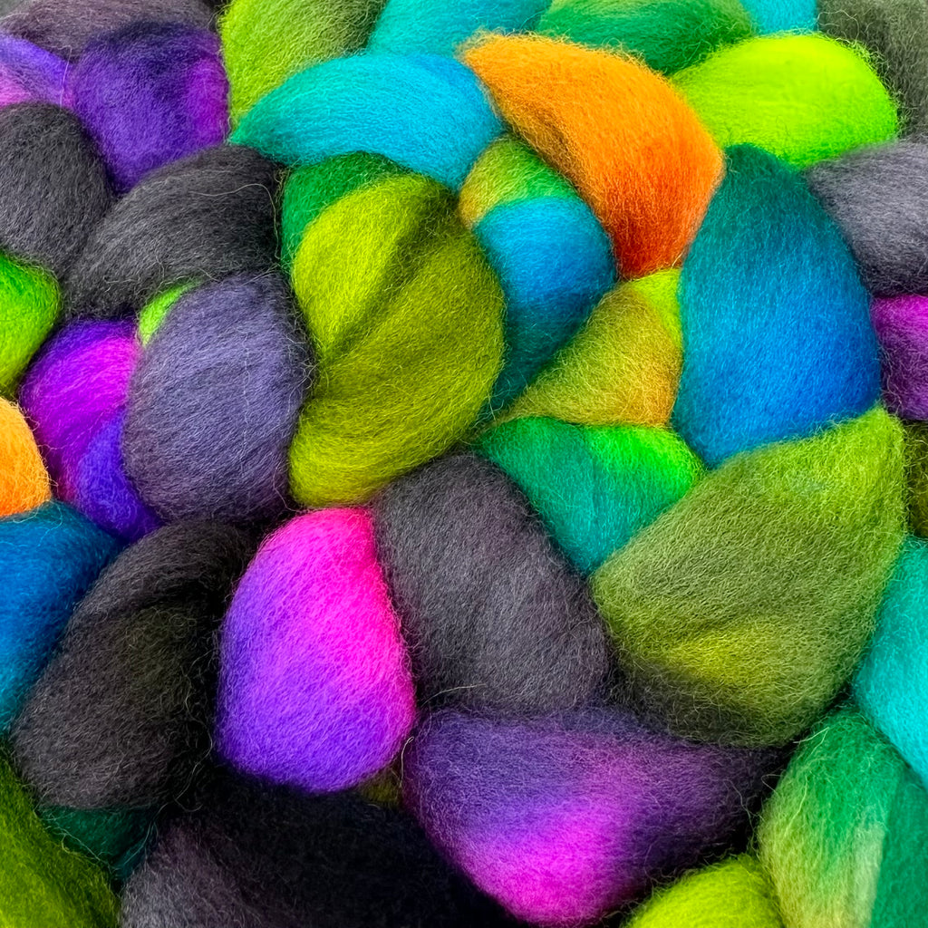 Cormo wool top spinning fiber Betelgeuse
