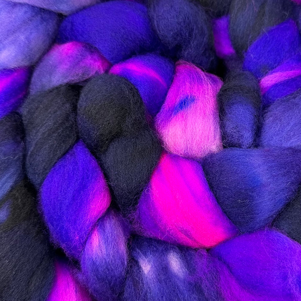 Superwash Merino Combed Top 18.5 micro Twilight Time