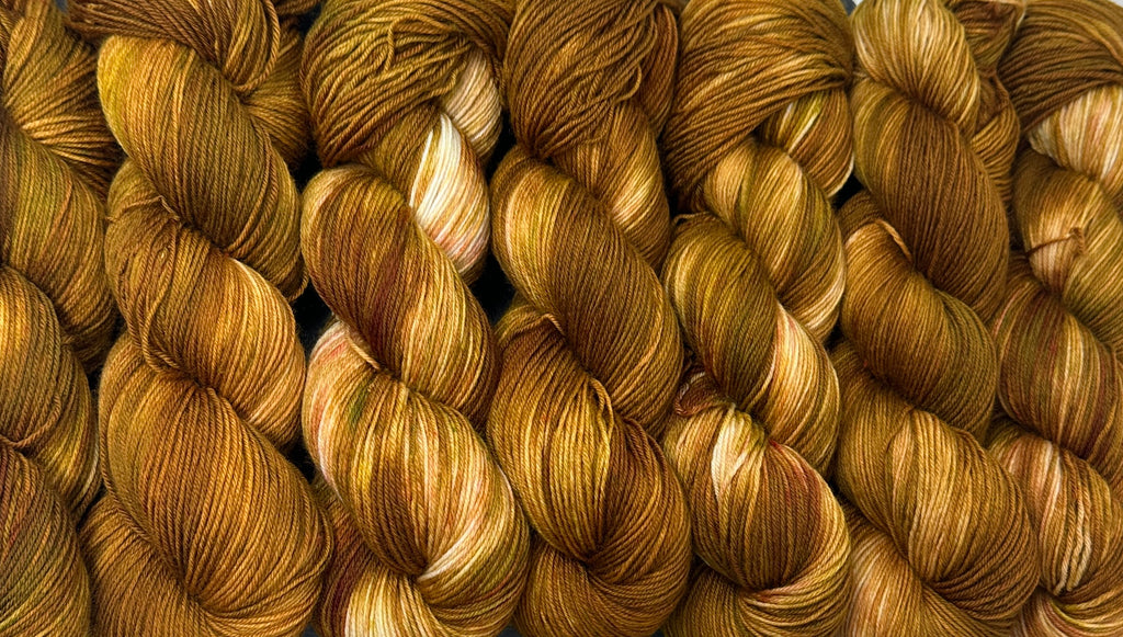 Good Juju Sock yarn Propolis