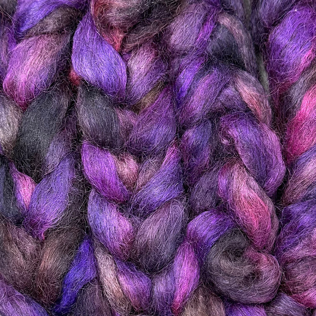 Rug Hooking Wool Roving or Fleece - Roughly 4 Ounce of Hand Dyed Fluff Wool  for Rug Hooking, Felting, Spinning and More - Winter Blue — loop by loop  studio