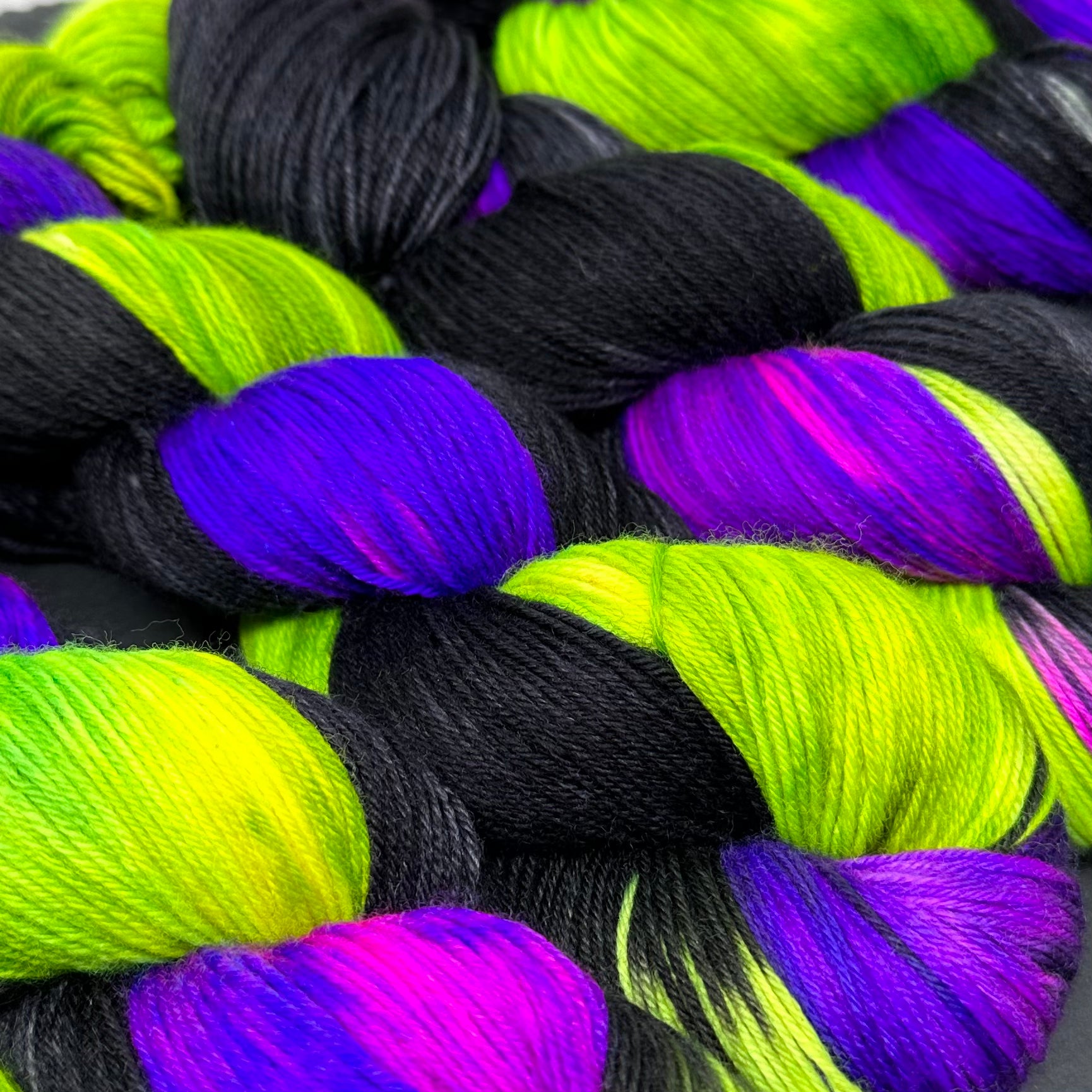 Good Juju Sock yarn Velvet Underground – Deep Dyed Yarns