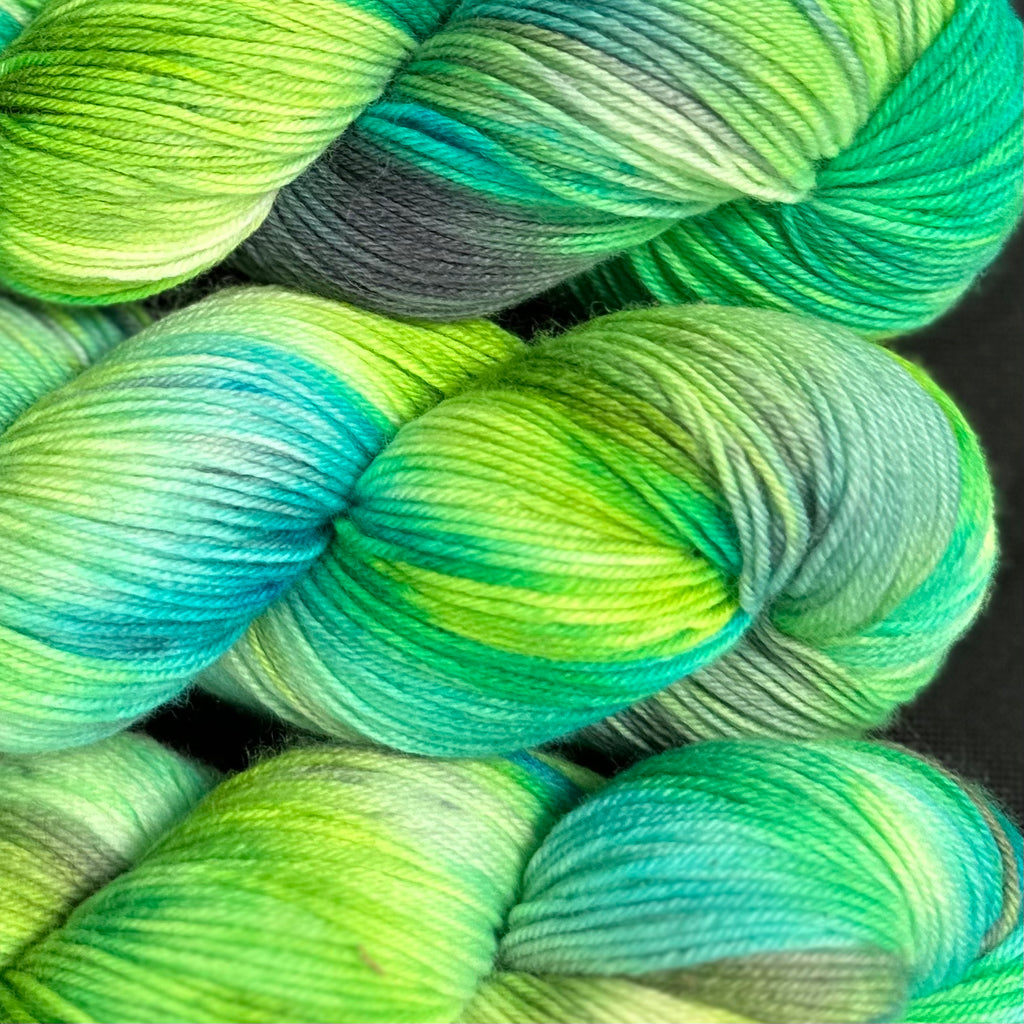 Good Juju Sock yarn Steelyard Pawpaws