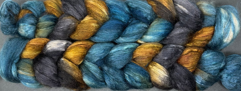 Baby Camel Tussah Silk combed top Driftwood