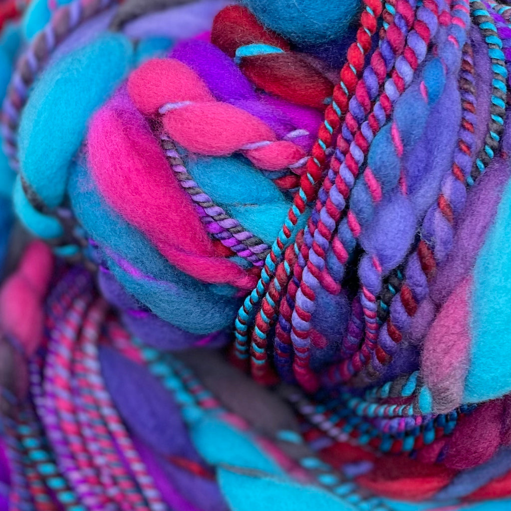 Chunky Yarn, Handspun Yarn, Chunky Merino Wool, Bulky Yarn, Thick and Thin  Yarn, Art Yarn, Hand Knitting Ash Color 