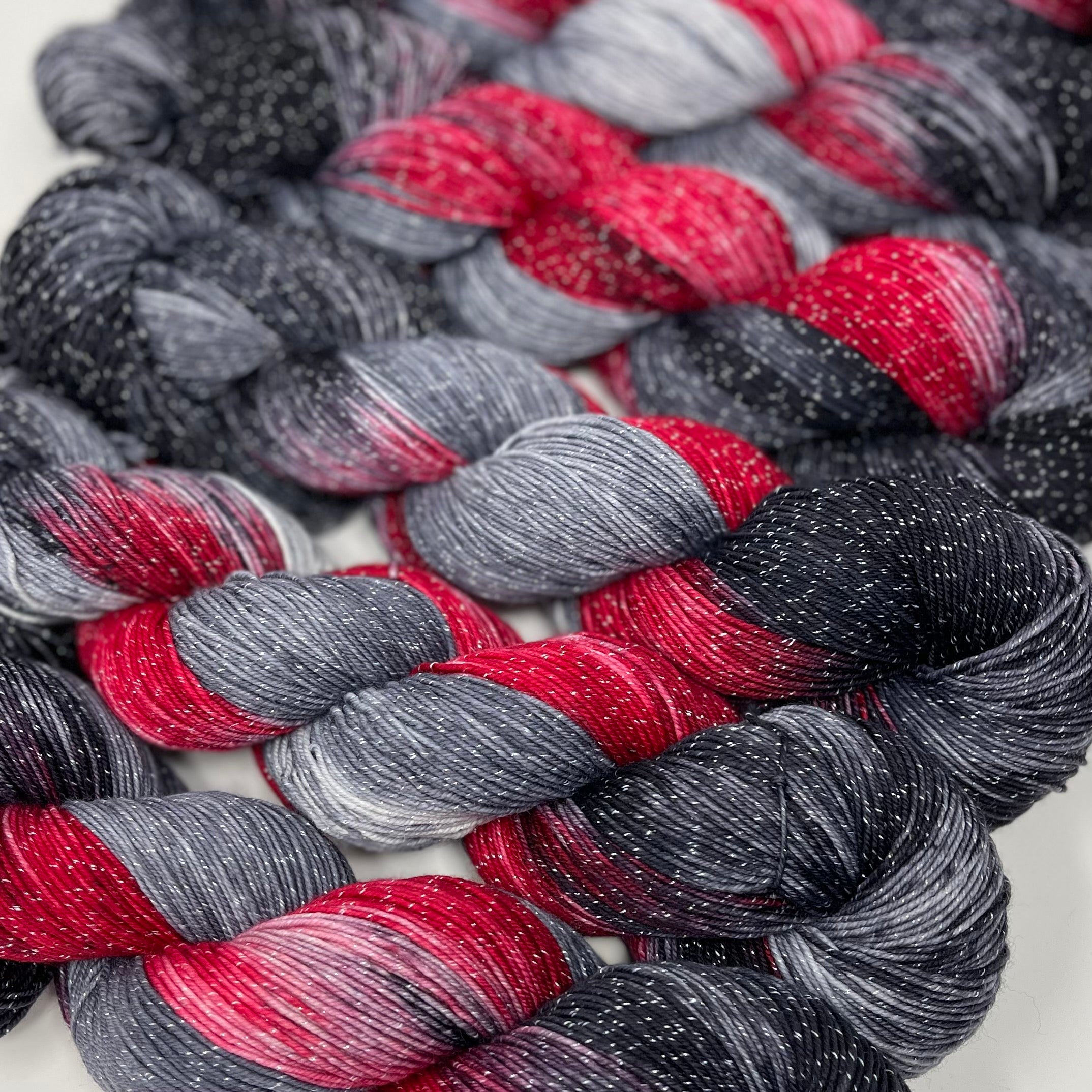 Mantua Merino Silk Sock Yarn Thyme – Deep Dyed Yarns